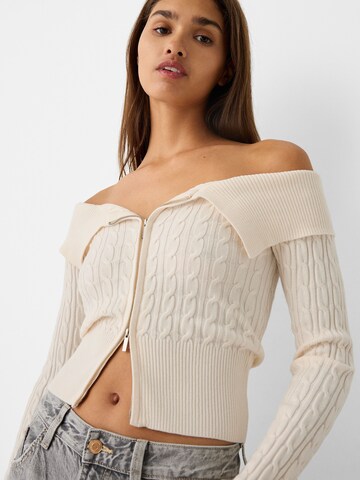 Cardigan Bershka en beige
