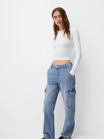 Bershka Loose fit Cargo jeans in Blue