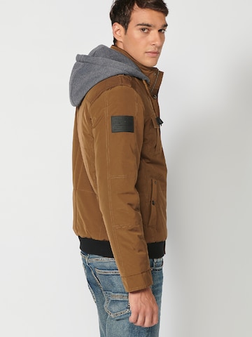 KOROSHI Between-Season Jacket in Brown