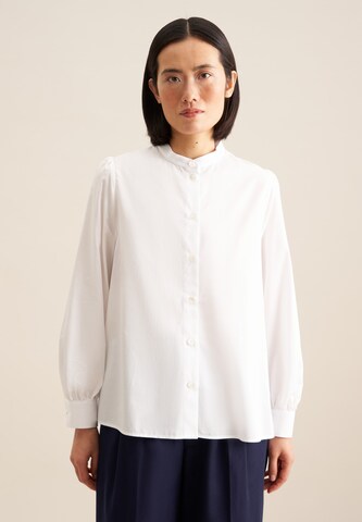 Chemisier 'Schwarze Rose' SEIDENSTICKER en blanc : devant