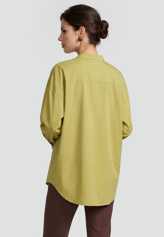Usha - Blusa em verde