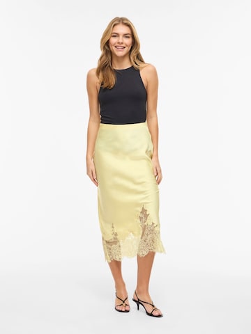 Gonna 'VISabel' di VILA in giallo