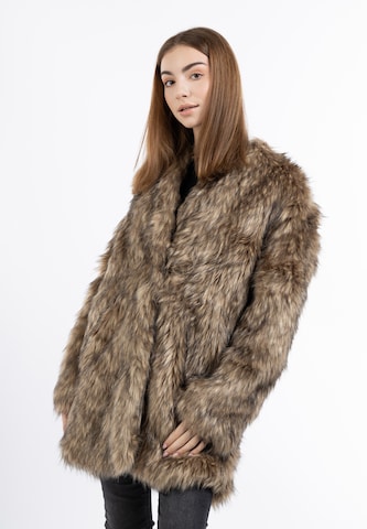 MYMO Winter Coat in Brown: front