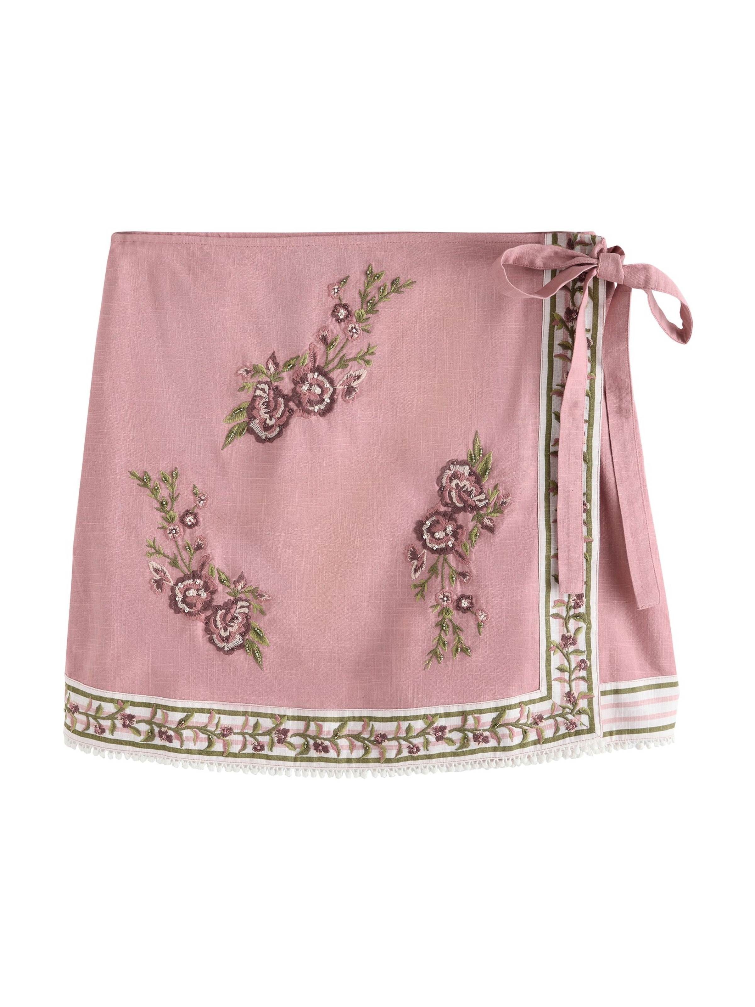 Next Пола в лилав: отпред