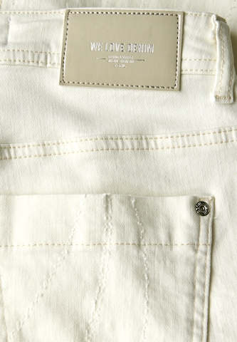 STREET ONE Wide Leg Jeans in Beige