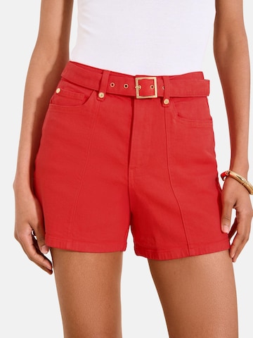 Lipsy Regular Shorts in Rot: Vorderseite