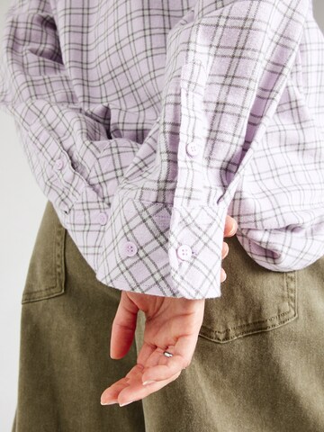 Monki Bluse in Lila