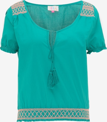 IZIA Blouse in Green: front