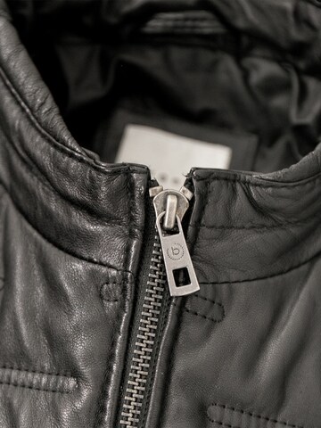 bugatti Between-season jacket '102' in Black