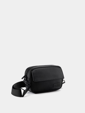 Pull&Bear Чанта за през рамо тип преметка в черно