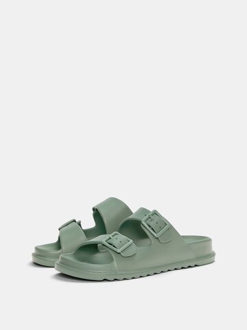 Pull&Bear Pantolette in Grün