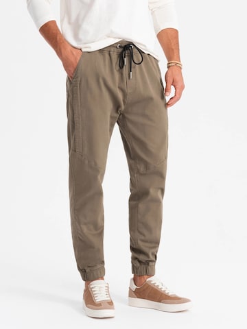 Ombre Tapered Trousers 'OM-PAJO-0202' in Brown: front