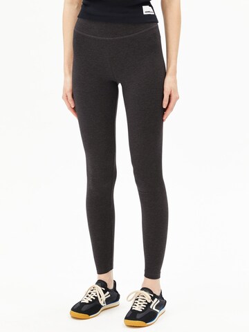 ARMEDANGELS Skinny Leggings 'FARIBAA' in Grey: front