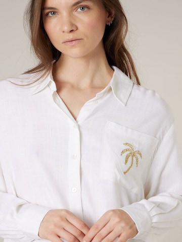 Chemisier 'PALMITA' Deeluxe en blanc