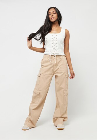 Karl Kani Wide Leg Cargohose in Beige