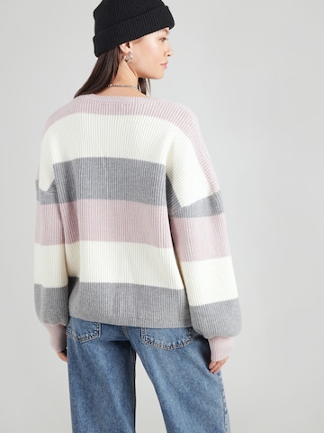 ABOUT YOU Sweater 'Viola' in Pink