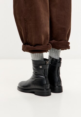 CESARE GASPARI Bootie in Black