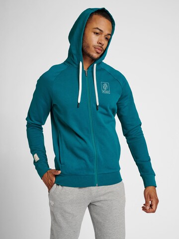 Hummel Sportsweatjacke in Grün: Vorderseite