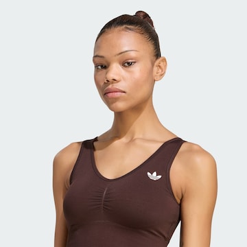 ADIDAS ORIGINALS Korzetová Podprsenka 'Essentials' – hnědá