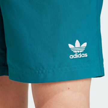 ADIDAS ORIGINALS Badeshorts 'Adicolor Essentials' i blå