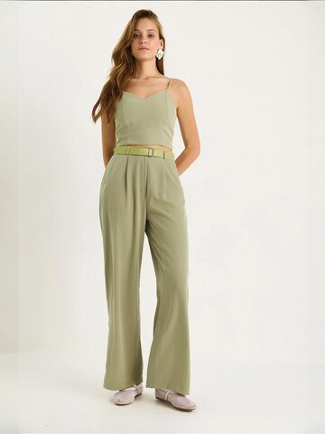 Completo pantalone di Bianco Lucci in verde