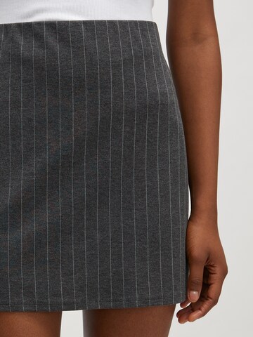 Jupe 'Kyleigh' EDITED en gris