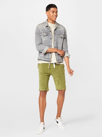 TOM TAILOR Regular Shorts in Grün