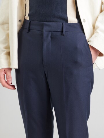 TOPMAN - Regular Calças com vincos em azul