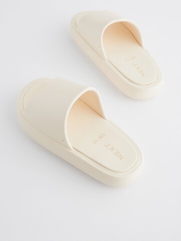 Scarpe da spiaggia / da bagno di Next in bianco
