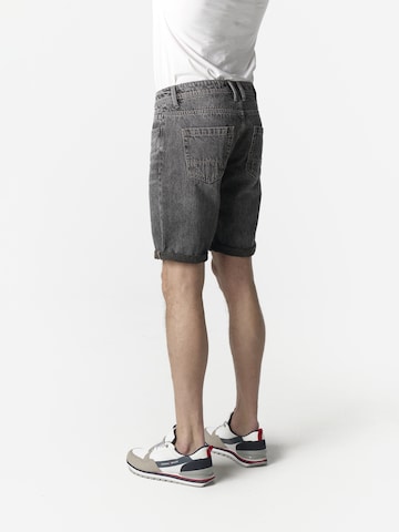 KOROSHI Regular Jeans in Black