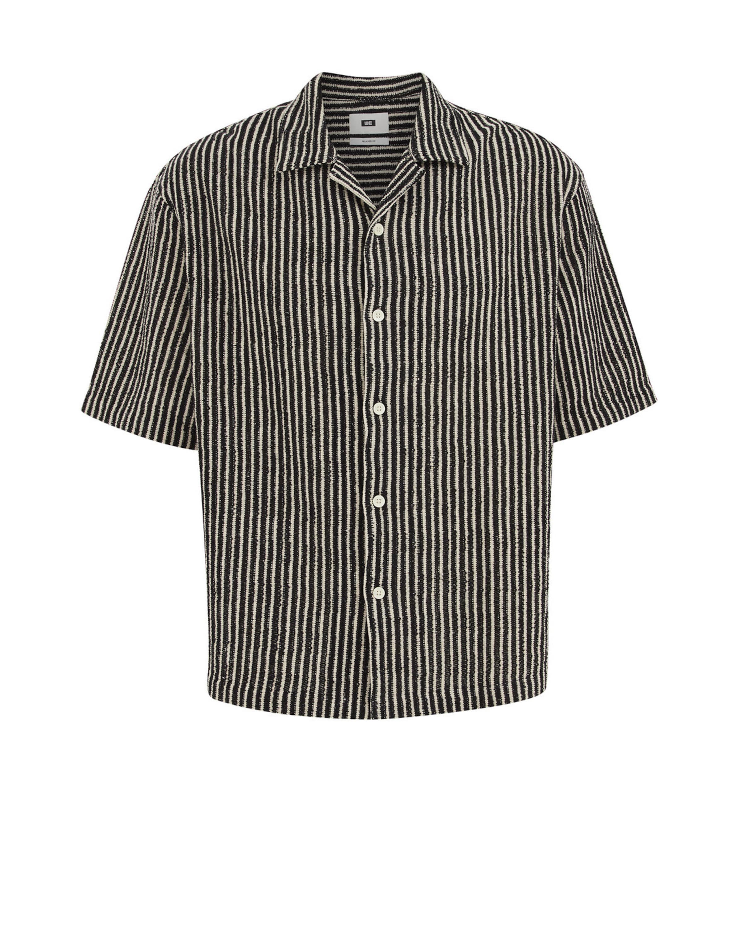 WE Fashion Comfort fit Button Up Shirt in Black: front