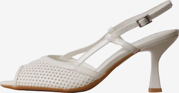 POTI PATI Slingback Pumps 'Supermodische Pumps' in White: front