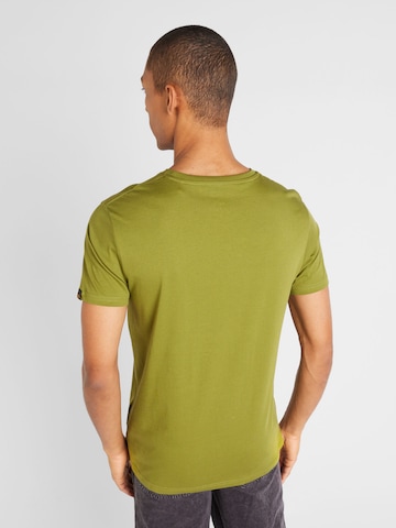 Coupe regular T-Shirt ALPHA INDUSTRIES en vert