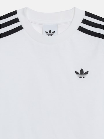 T-Shirt ADIDAS ORIGINALS en blanc