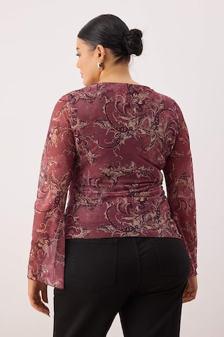 Trendyol Curve Blouse in Red