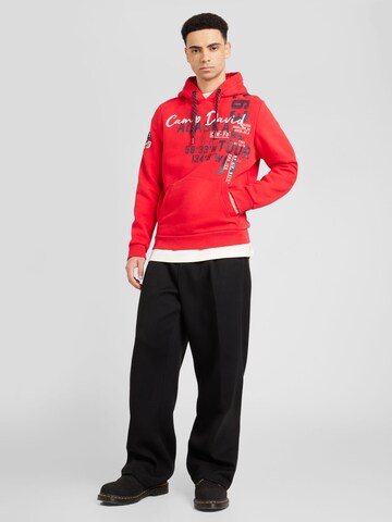 Sweat-shirt CAMP DAVID en rouge