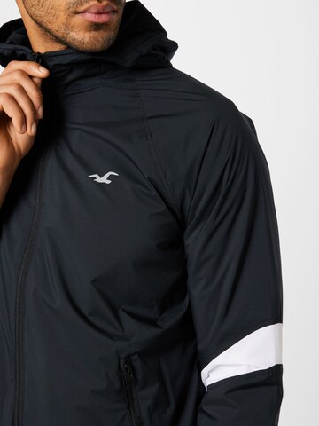 HOLLISTER Přechodná bunda – černá