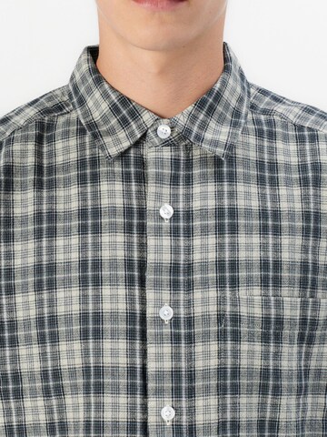 Fit confort Chemise 'ONSRAFAEL' Only & Sons en gris