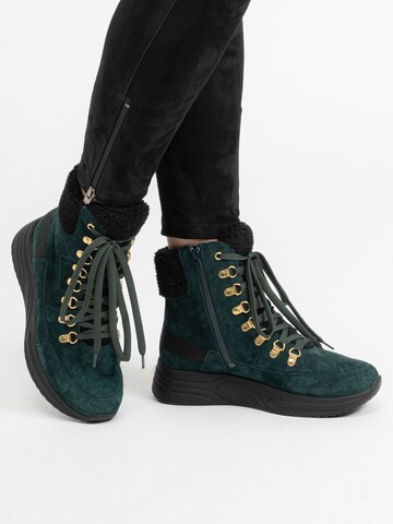 VITAFORM Ankle Boots in Green: front