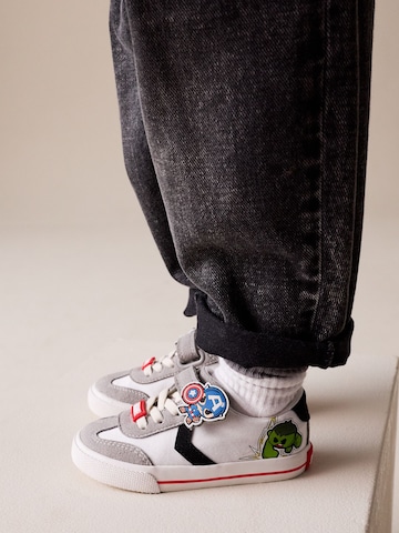 Next Σνίκερ 'Marvel' σε λευκό