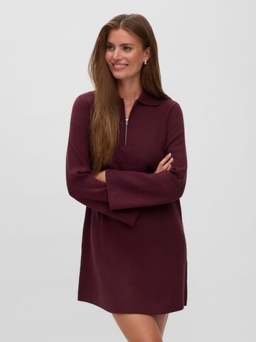 Robes en maille 'AWHanna' VERO MODA en rouge
