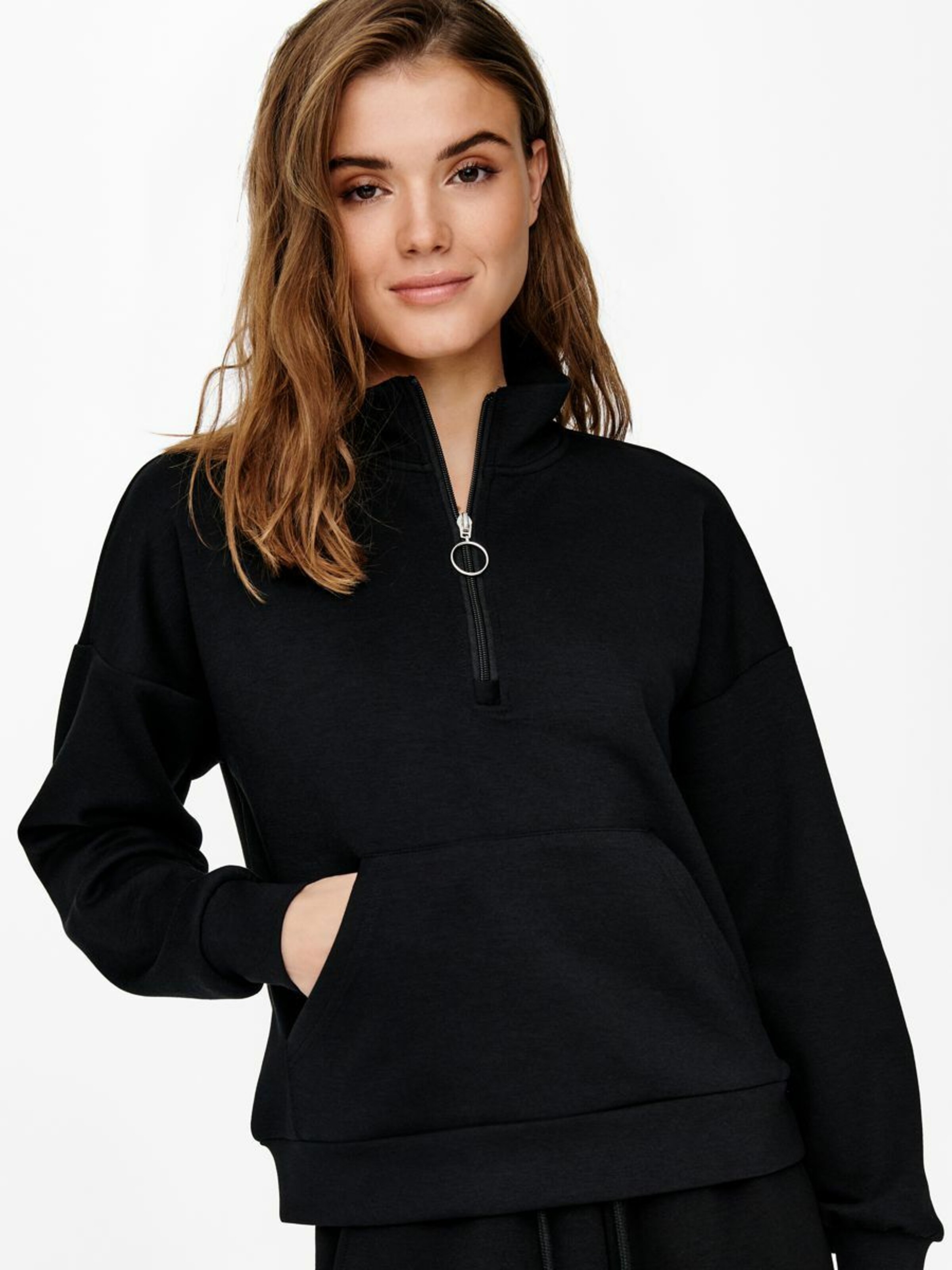 Frauen Sportarten ONLY PLAY Sweatshirt in Schwarz - UU85712 Frauen Sportarten ONLY PLAY Sweatshirt in Schwarz - UU85712
