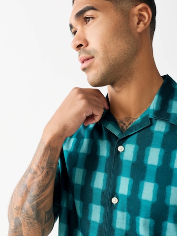 Next Regular Fit Hemd in Blau