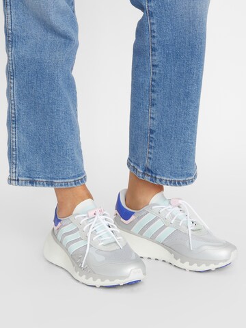 ADIDAS ORIGINALS Låg sneaker 'Choigo' i grå