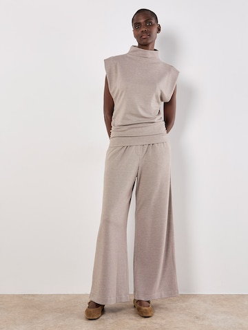 Apricot Mini Dogtooth High Neck Ruched Top ' ' in Grau: Vorderseite