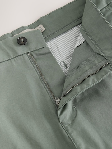 Loosefit Pantalon chino Next en vert