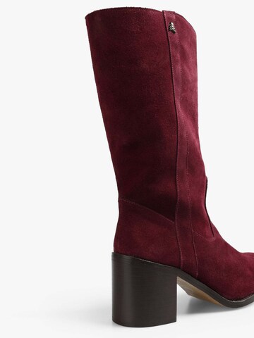 Scalpers Boots in Red
