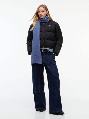 Tommy Jeans Schal in Blau: Vorderseite