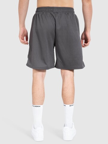 Smilodox Loose fit Sports trousers ' Classic Ripp ' in Grey