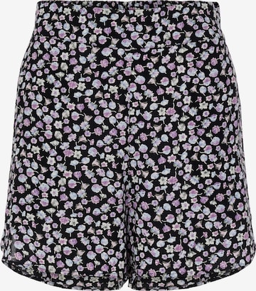 PIECES Shorts 'Nya' in Schwarz: predná strana